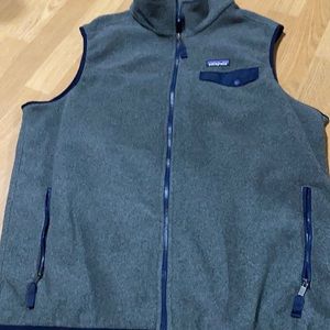Patagonia fleece vest, gray with navy trim